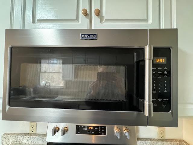 3609 Bennett Springs Road Salem, VA 24153 - Photo 16 of 55 maytag microwave