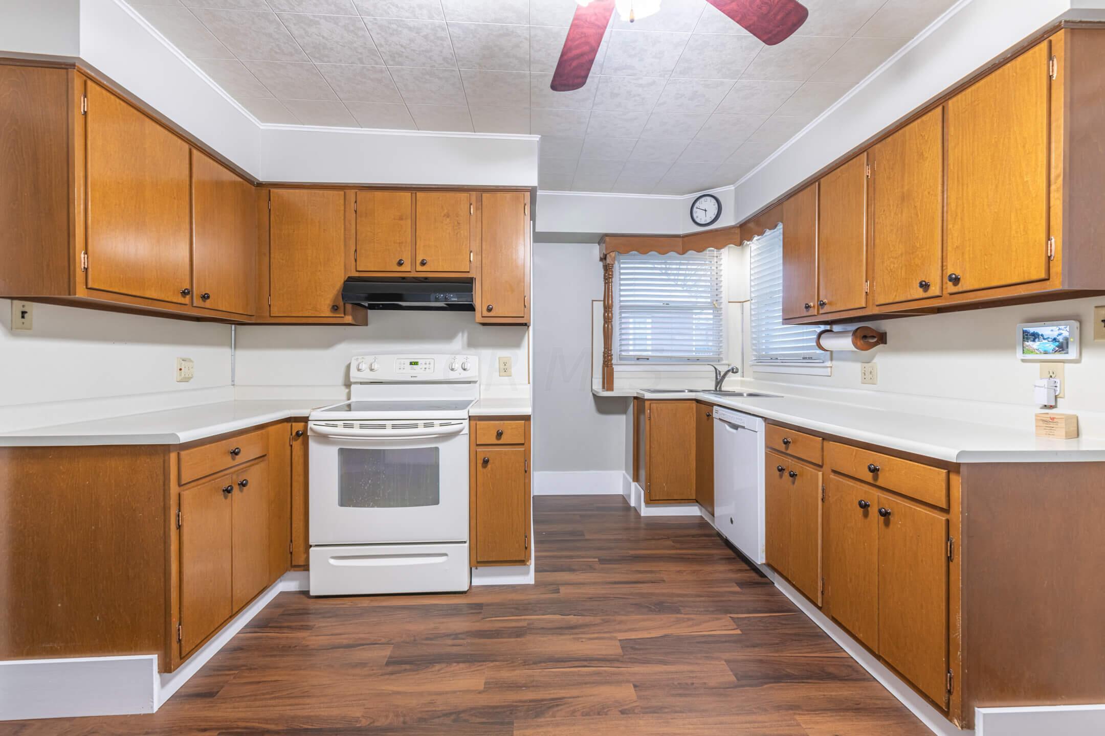 203 Gideon Road Middletown, OH 45044 - Photo 4 of 23 Gideon-9