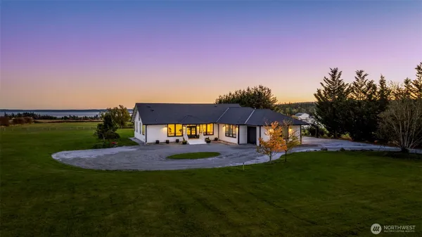 $1,650,000 | 824 Utsalady Road, Camano Island, WA 98282