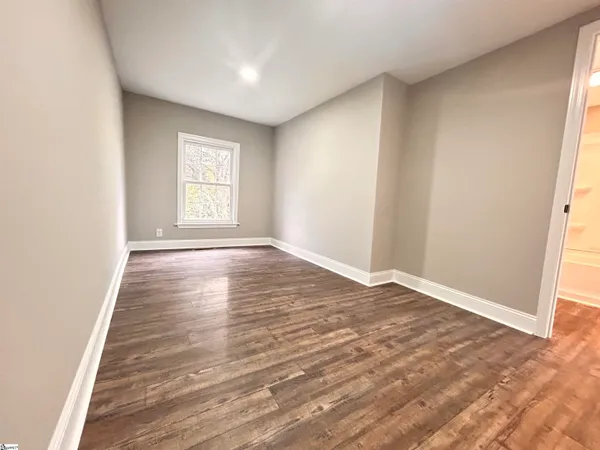 $139,900 | 25 South Greenwood Avenue, Ware Shoals, SC 29692