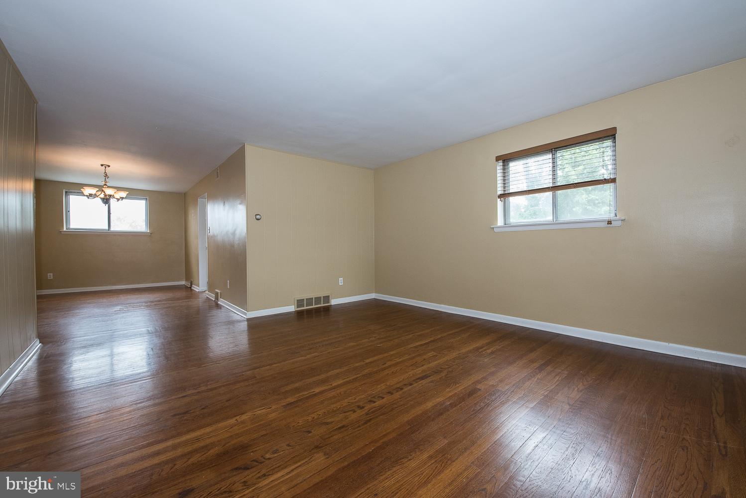 4034 Worrilow Road Brookhaven, PA 19015 - Photo 2 of 25 Living Room
