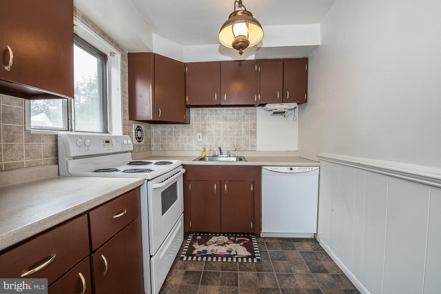 4034 Worrilow Road Brookhaven, PA 19015 - Photo 11 of 25 Kitchen