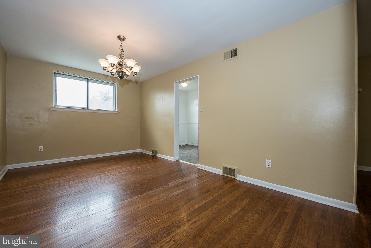 4034 Worrilow Road Brookhaven, PA 19015 - Photo 5 of 25 Dining Room