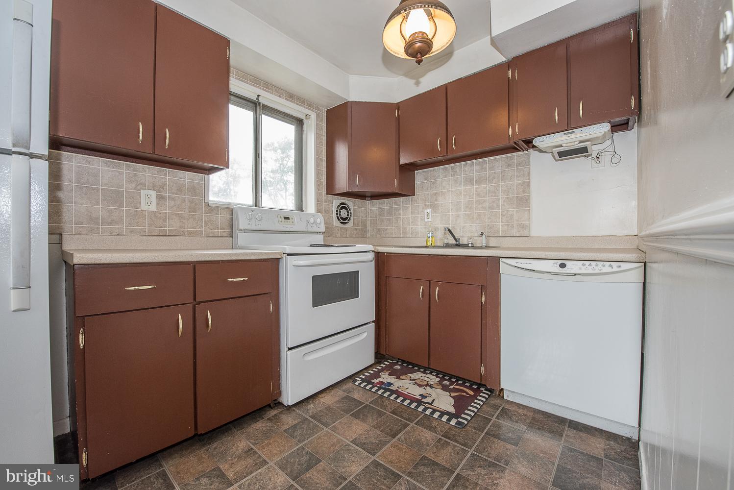 4034 Worrilow Road Brookhaven, PA 19015 - Photo 8 of 25 Kitchen