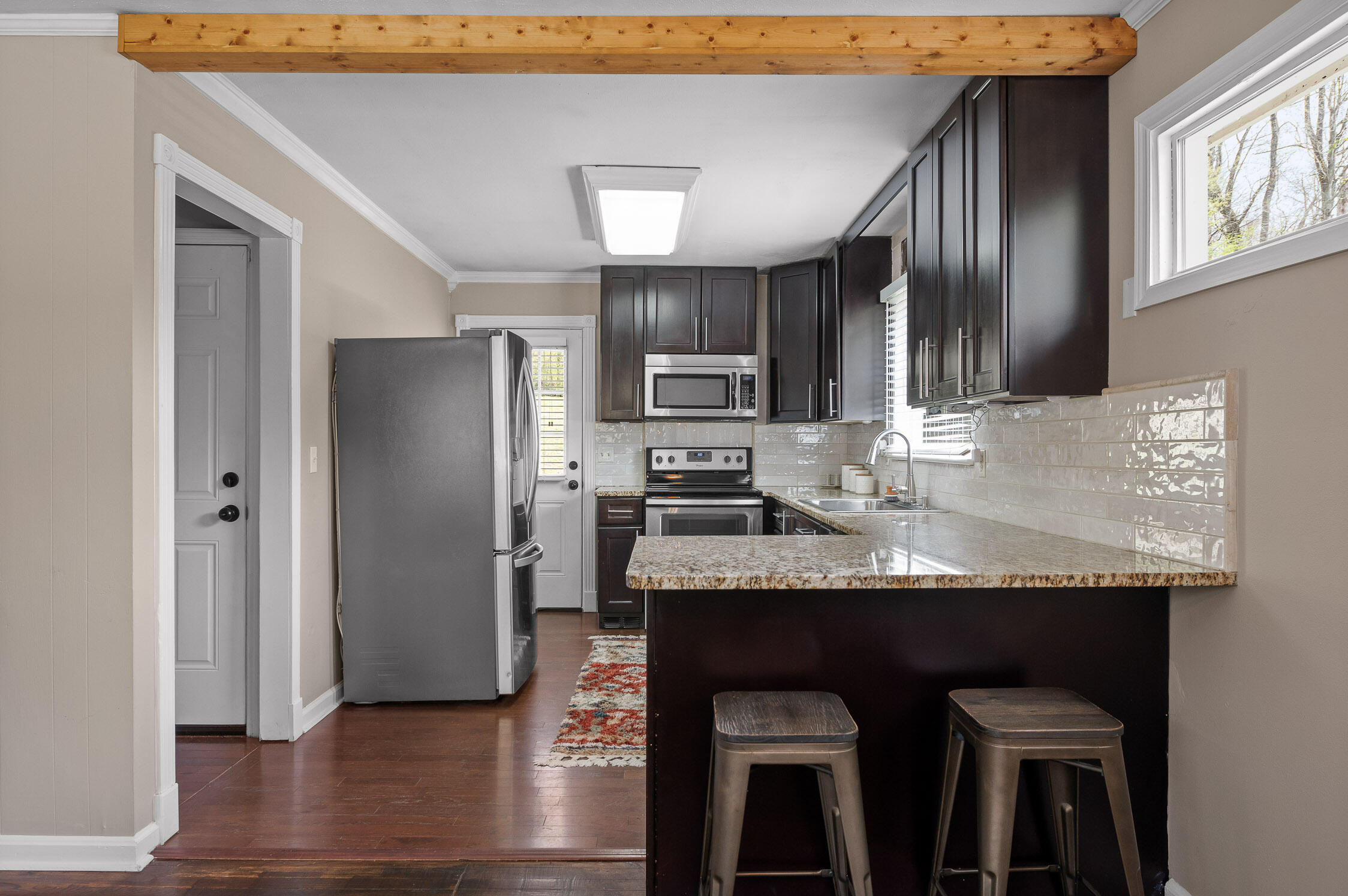 528 Lullwater Road Chattanooga, TN 37405 - Photo 10 of 28 Kitchen