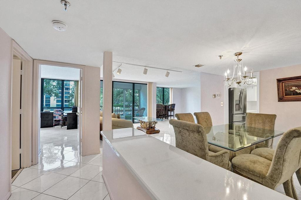 7802 Lakeside Boulevard, Unit 723 Boca Raton, FL 33434 - Photo 3 of 51 Photo 3