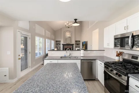 $800,000 | 10075 Silver Maple Road, Highlands Ranch, CO 80129