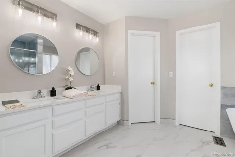 $800,000 | 10075 Silver Maple Road, Highlands Ranch, CO 80129