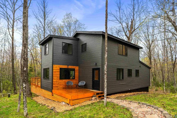 $439,900 | 5915 Old Miller Trunk Highway, Duluth, MN 55811