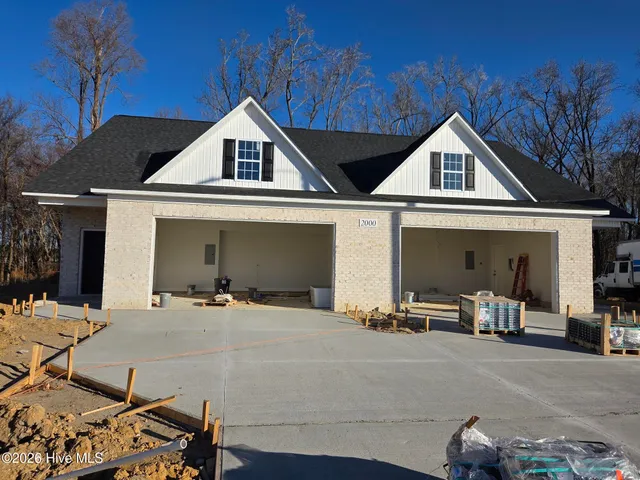 $304,900 | 2000 Dartford Drive, Unit B, Greenville, NC 27834