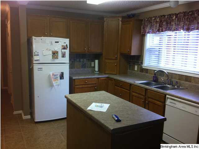 8582 Bradford Road Pinson, AL 35126 - Photo 11 of 16