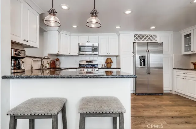 $839,000 | 930 Ocean View Avenue, Unit E, Monrovia, CA 91016