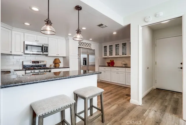 $839,000 | 930 Ocean View Avenue, Unit E, Monrovia, CA 91016