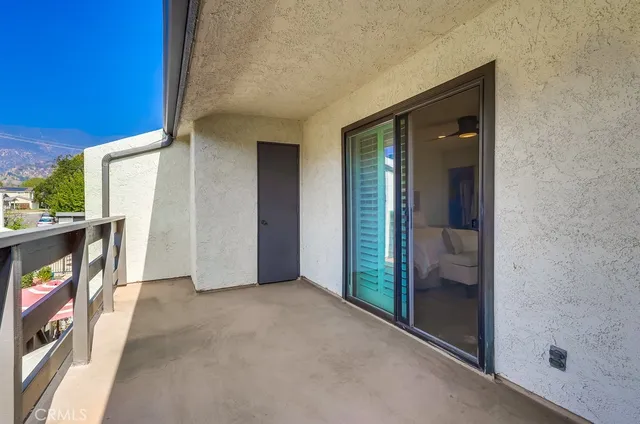 $839,000 | 930 Ocean View Avenue, Unit E, Monrovia, CA 91016