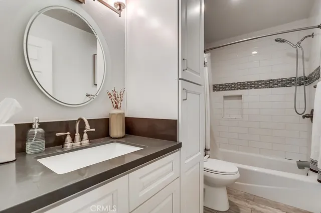 $839,000 | 930 Ocean View Avenue, Unit E, Monrovia, CA 91016