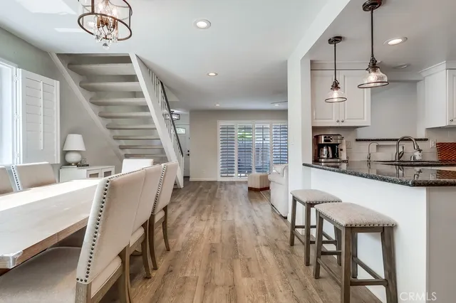 $839,000 | 930 Ocean View Avenue, Unit E, Monrovia, CA 91016