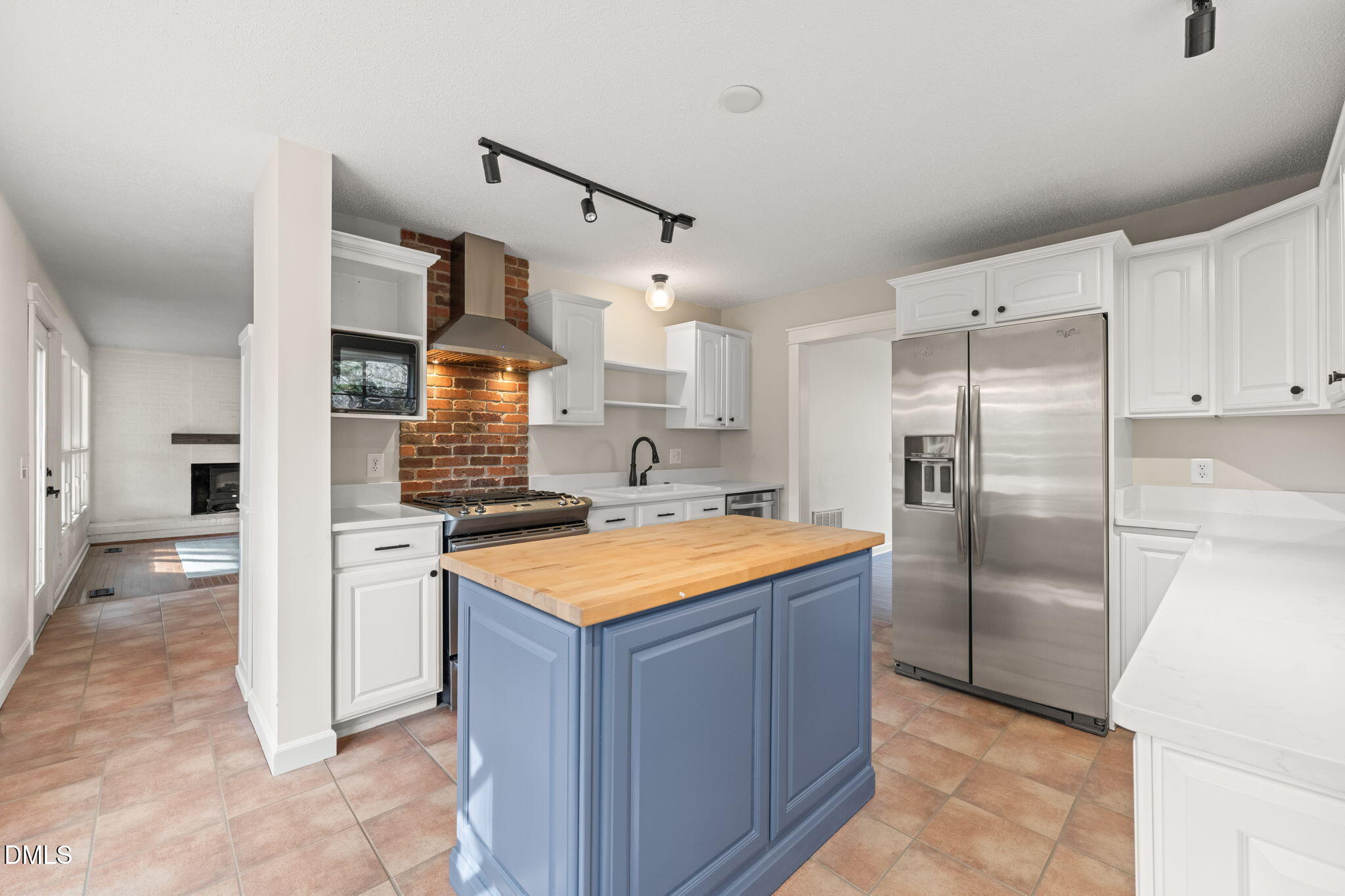 15 Abbey Road Chapel Hill, NC 27516 - Photo 13 of 42