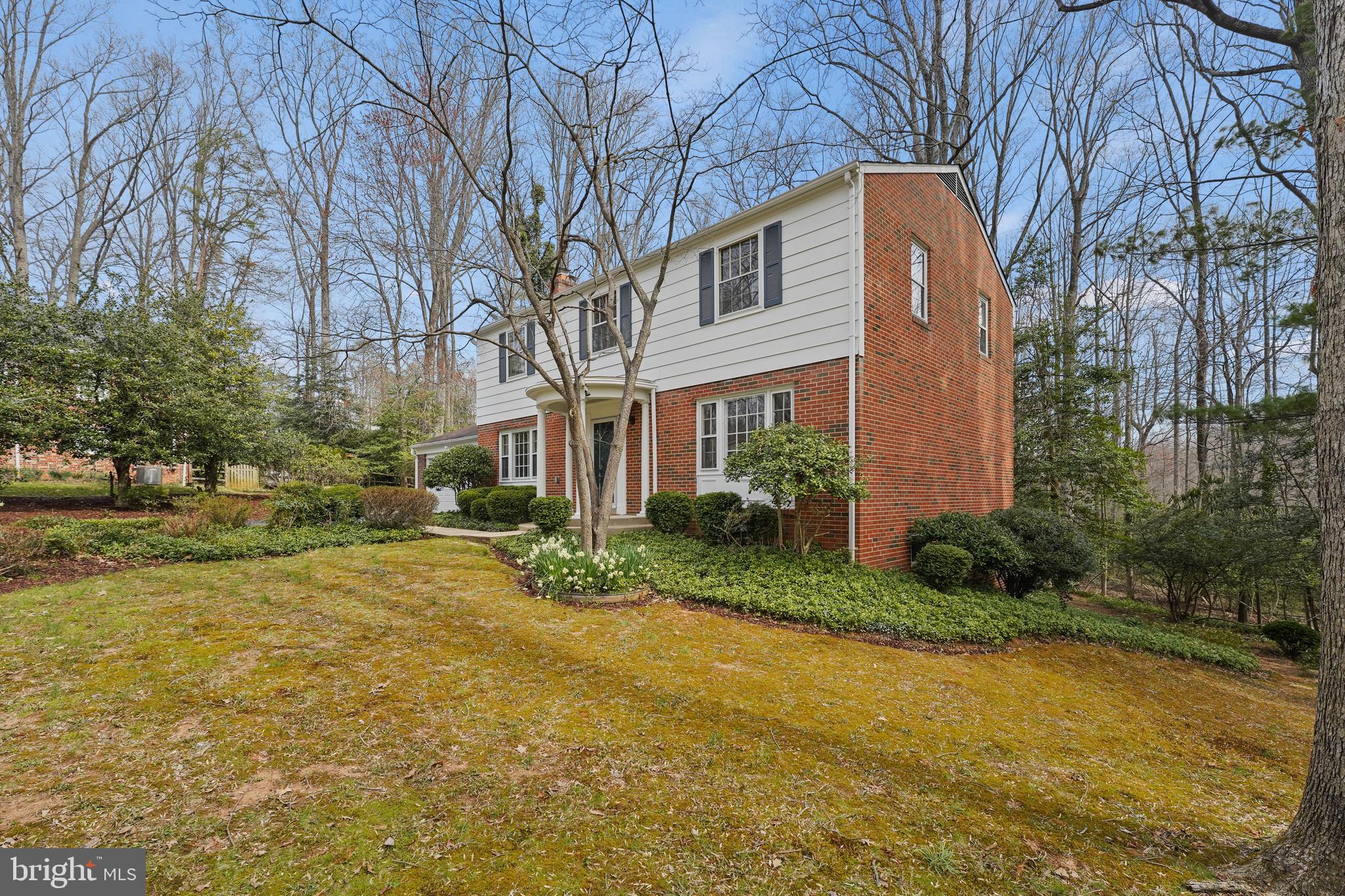 2307 Short Ridge Road Reston, VA 20191 - Photo 3 of 60