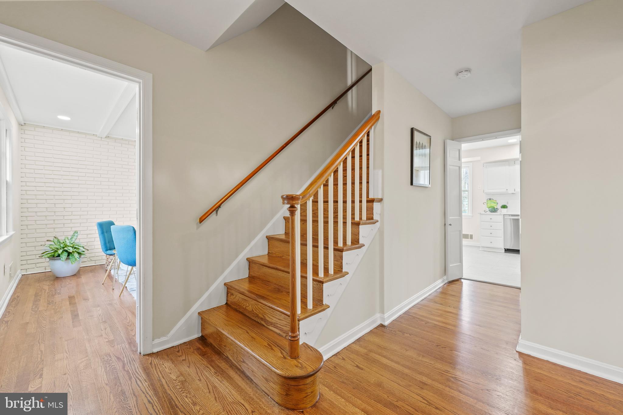 2307 Short Ridge Road Reston, VA 20191 - Photo 4 of 60