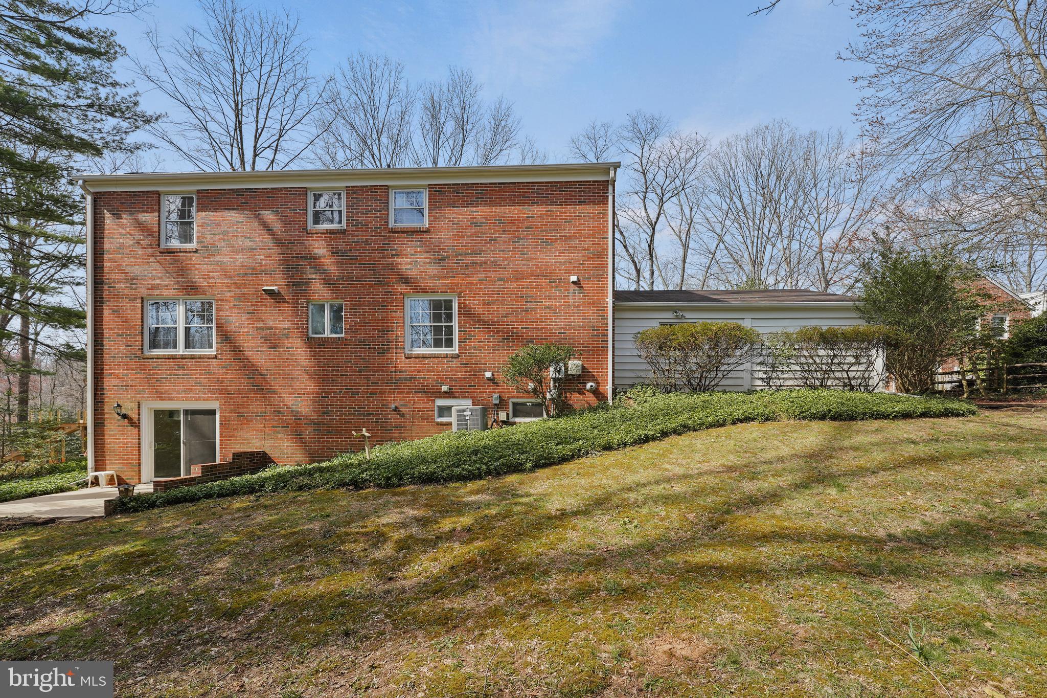 2307 Short Ridge Road Reston, VA 20191 - Photo 48 of 60