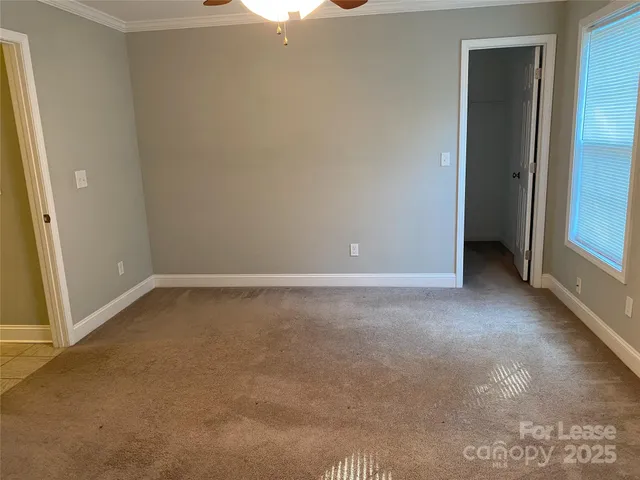 an empty room with a empty space