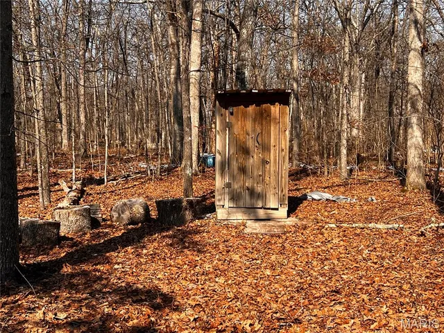 $215,000 | 2921 Lazy Acre Road, Odin, IL 62870