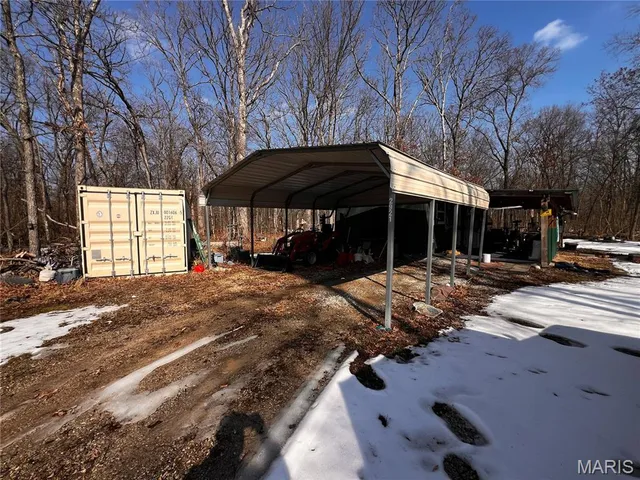 $215,000 | 2921 Lazy Acre Road, Odin, IL 62870