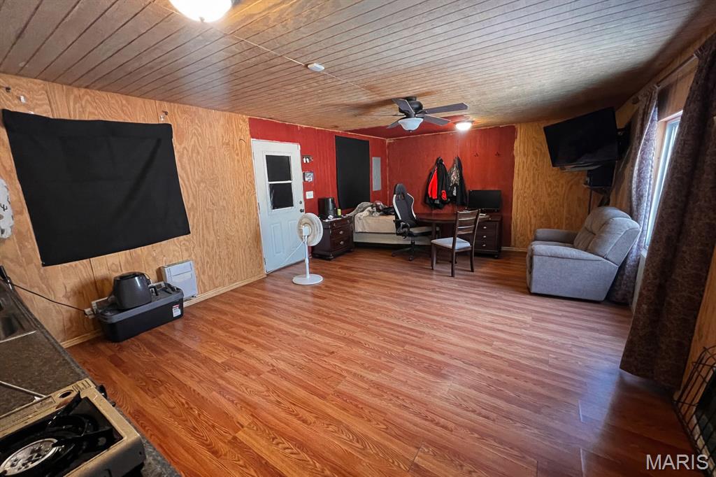 2921 Lazy Acre Road Odin, IL 62870 - Photo 8 of 46