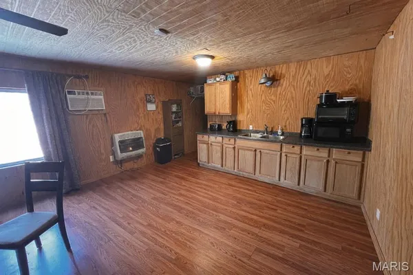$215,000 | 2921 Lazy Acre Road, Odin, IL 62870