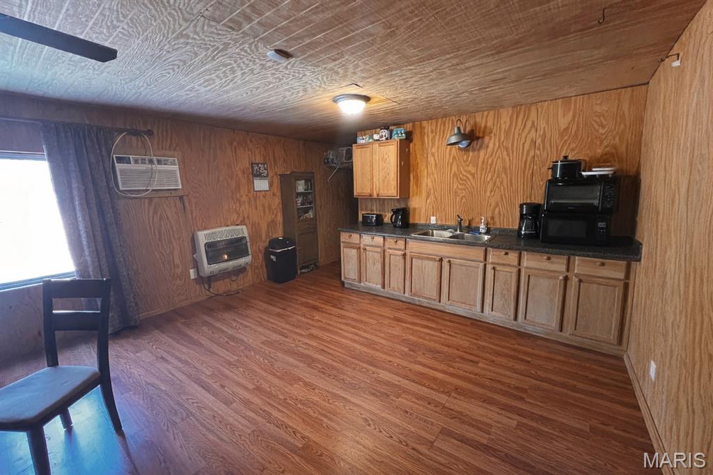 2921 Lazy Acre Road Odin, IL 62870 - Photo 10 of 46