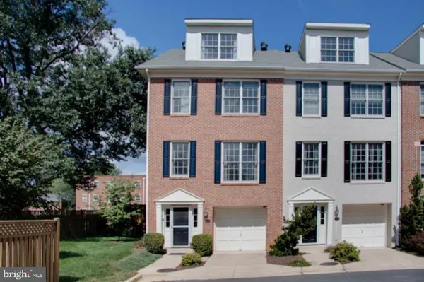 $4,500 | 504 North Thomas Street, Arlington, VA 22203