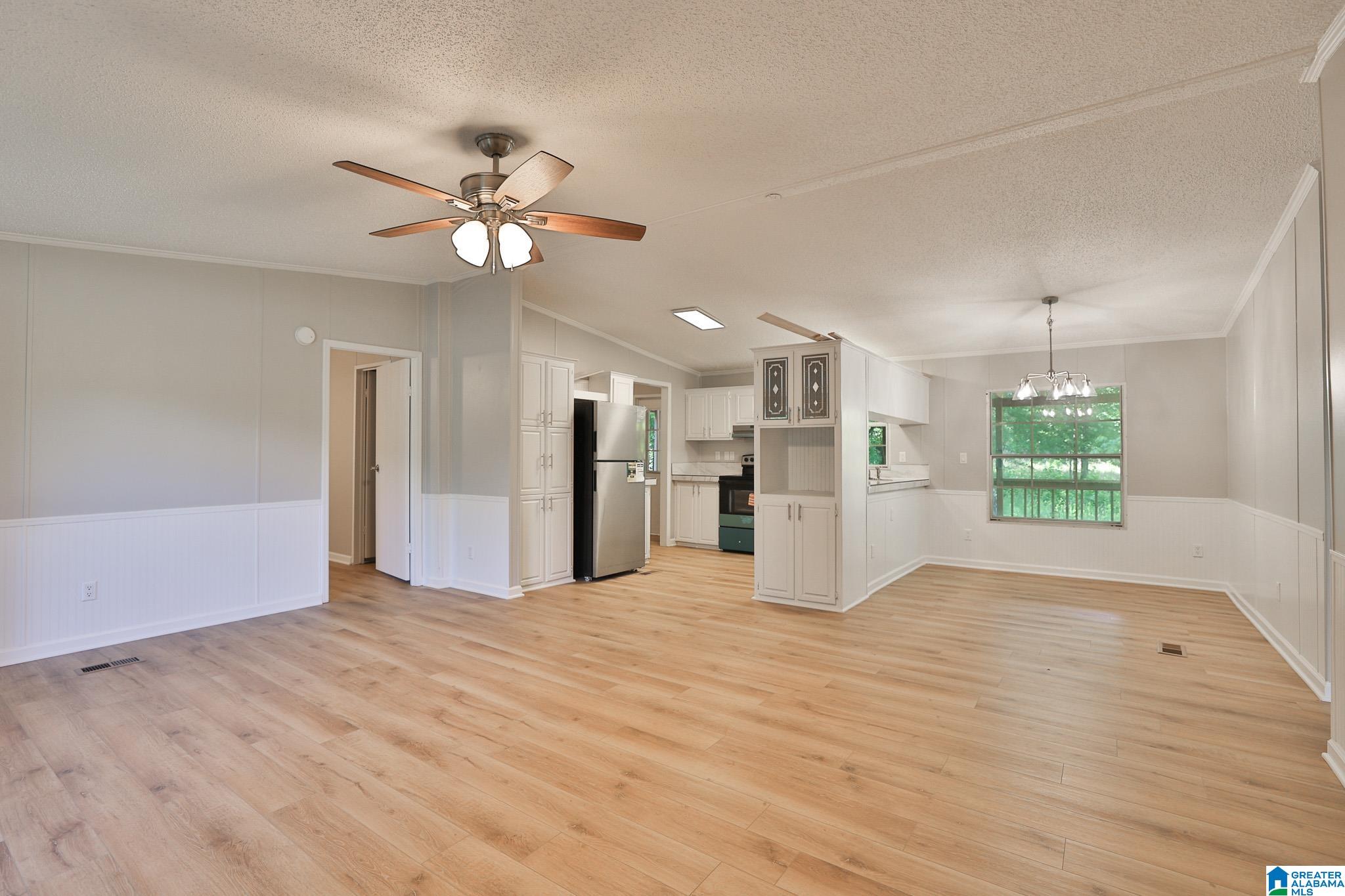 242 Deerfield Road Pell City, AL 35125 - Photo 8 of 41