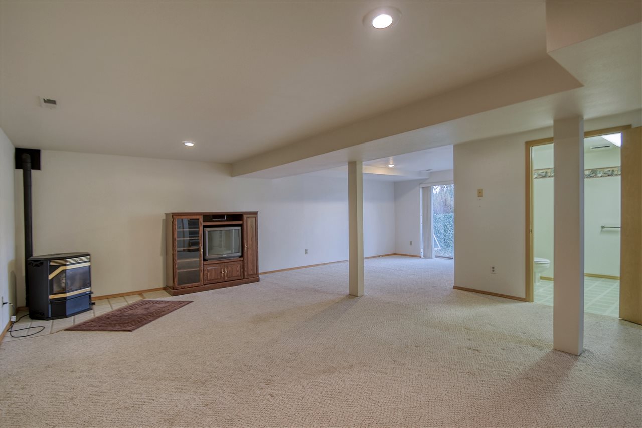 908 West Paradise Road Spokane, WA 99224 - Photo 14 of 22