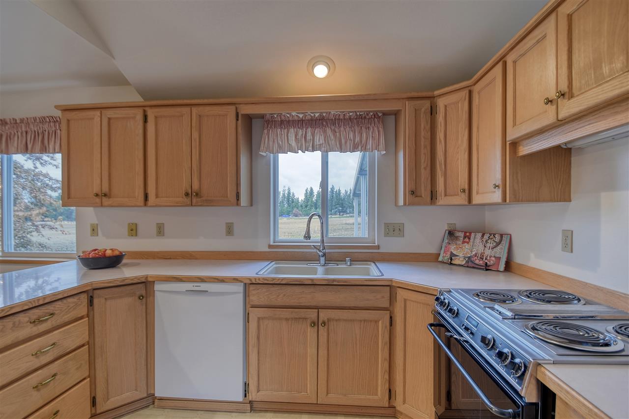 908 West Paradise Road Spokane, WA 99224 - Photo 5 of 22