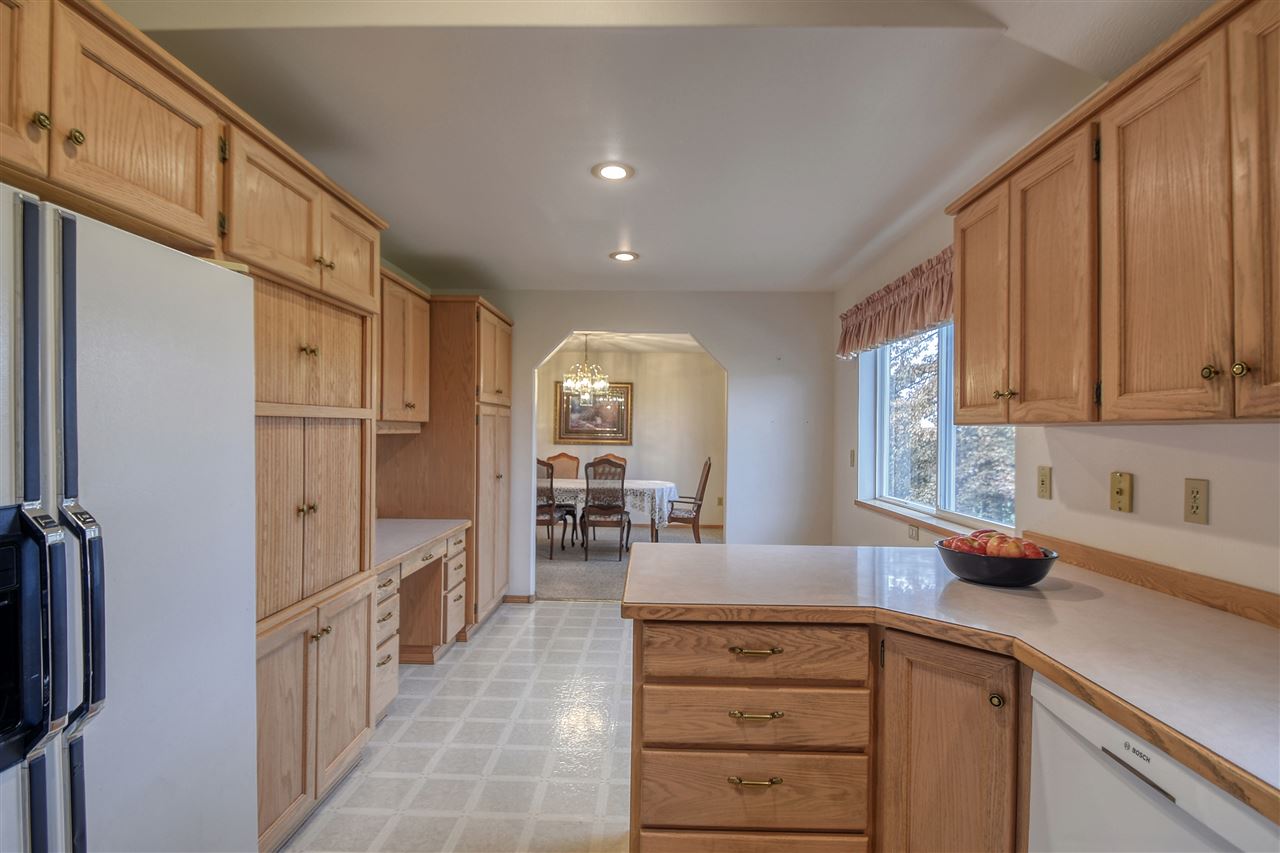 908 West Paradise Road Spokane, WA 99224 - Photo 6 of 22