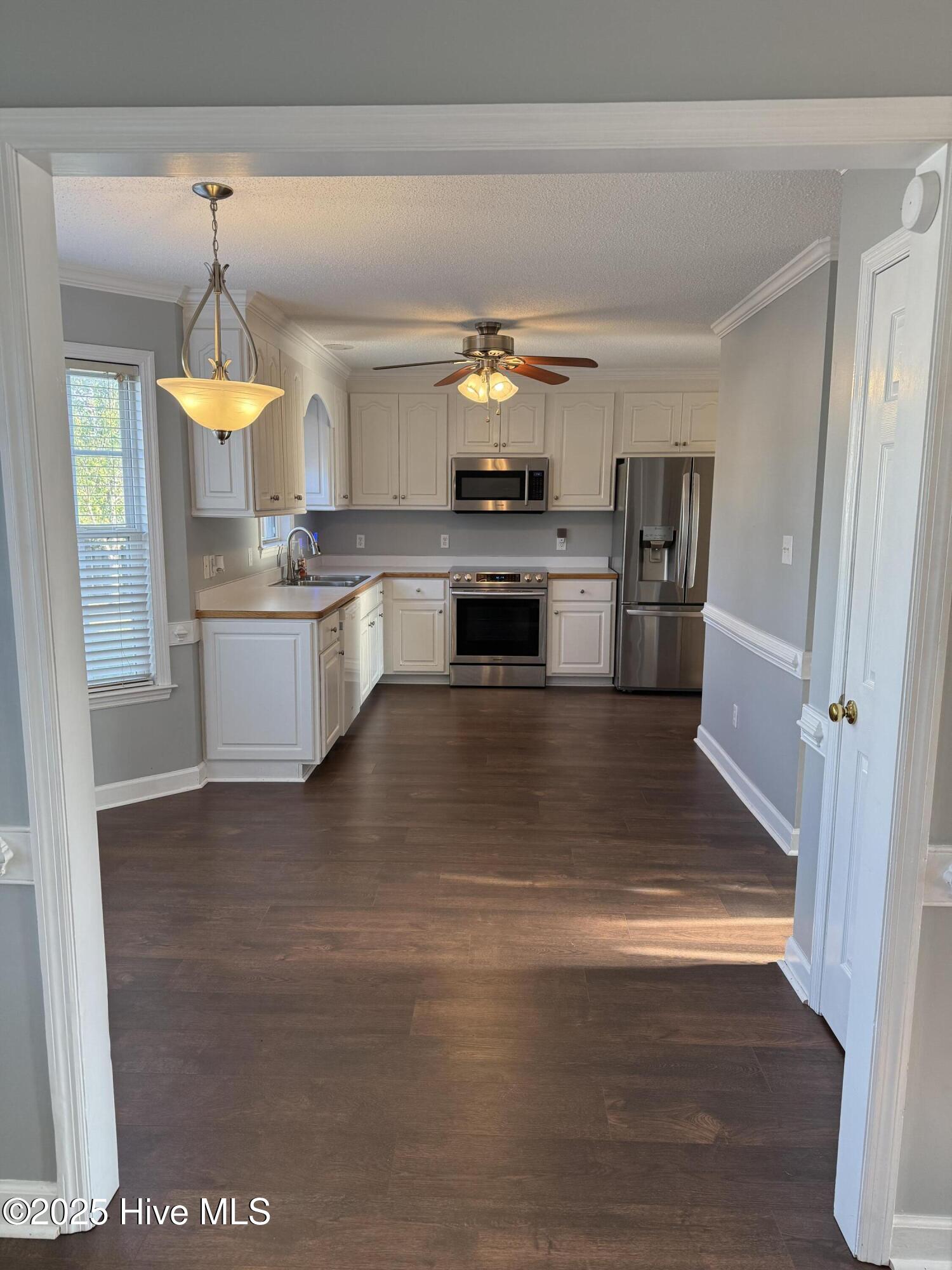 206 Clay Road Goldsboro, NC 27534 - Photo 8 of 33 IMG_0658