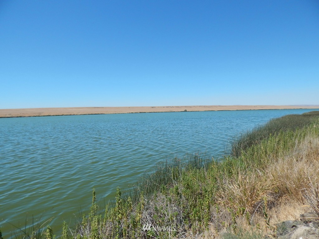 7508 Stonecrest Road Northeast Moses Lake, WA 98837 - Photo 2 of 8 Gallery Image 2