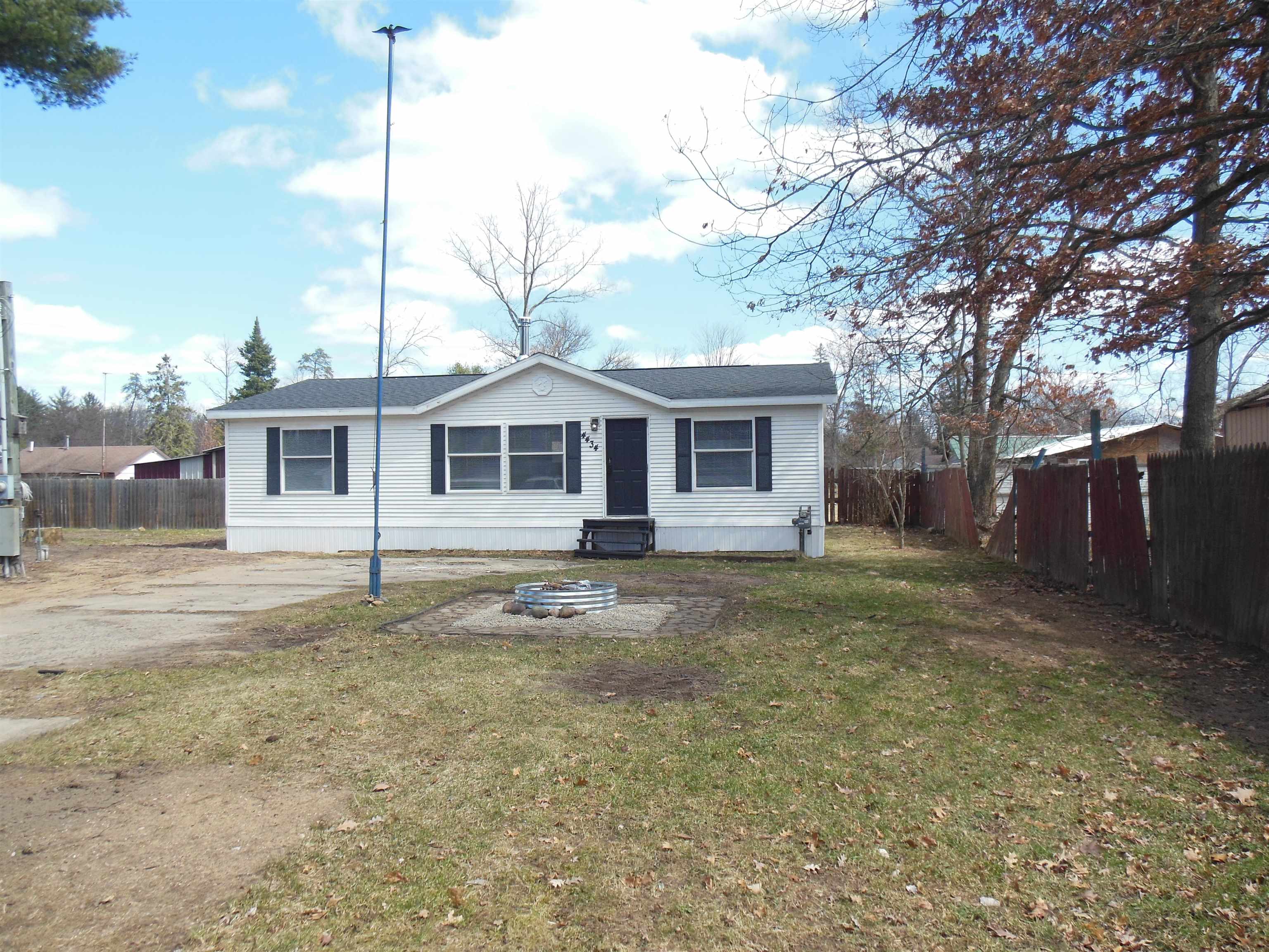 4434 Filter Road Harrison, MI 48625 - Photo 6 of 30