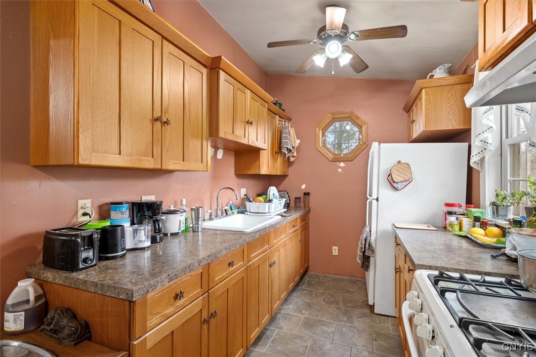 7294 Valley Road Madison, NY 13402 - Photo 16 of 36