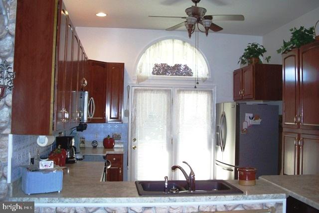 4091 Board Road Manchester, PA 17345 - Photo 6 of 27 Gallery Image 6
