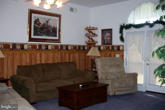4091 Board Road Manchester, PA 17345 - Photo 10 of 27 Gallery Image 10