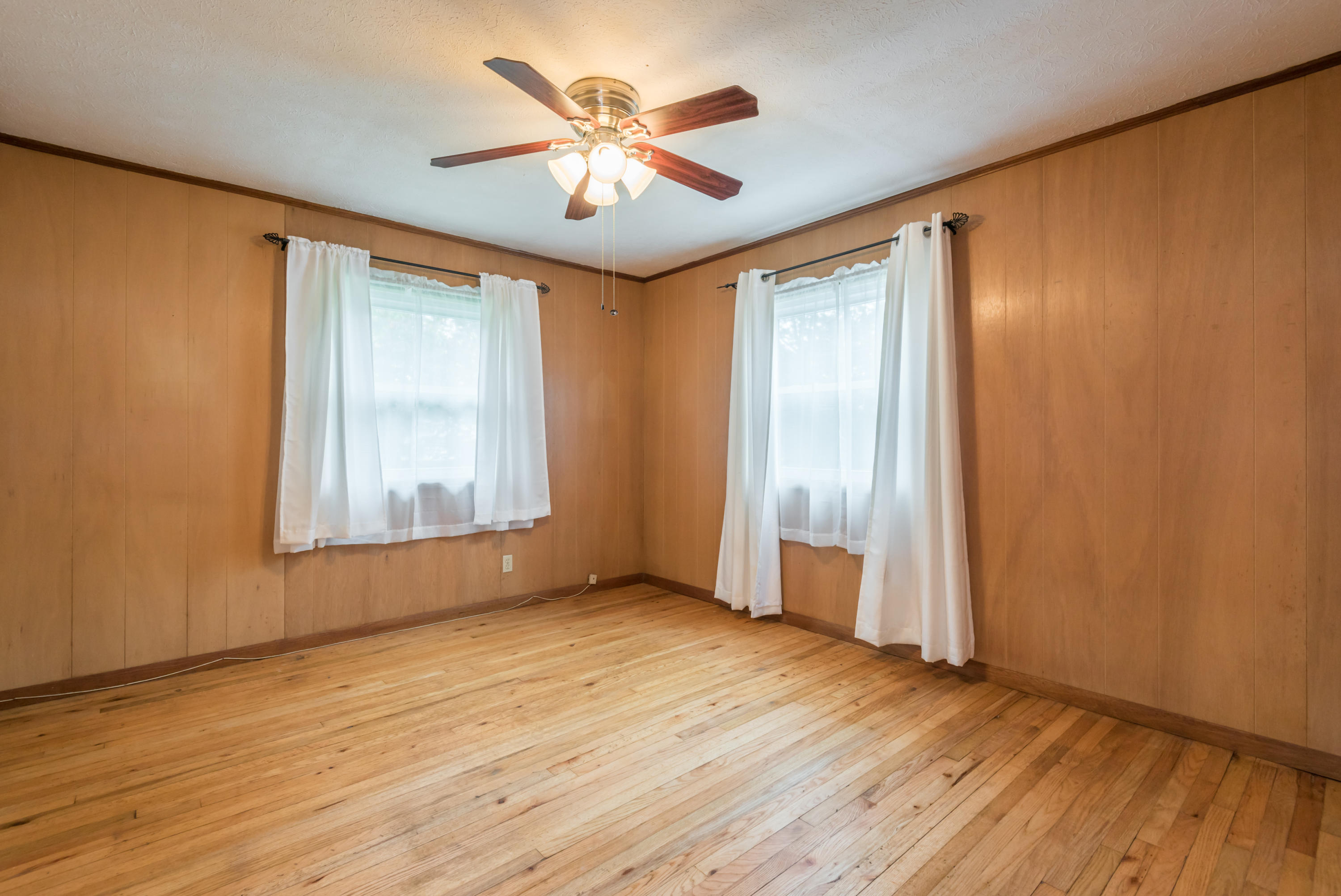 116 Delmar Circle Oak Ridge, TN 37830 - Photo 16 of 39 116DelmarCir-19