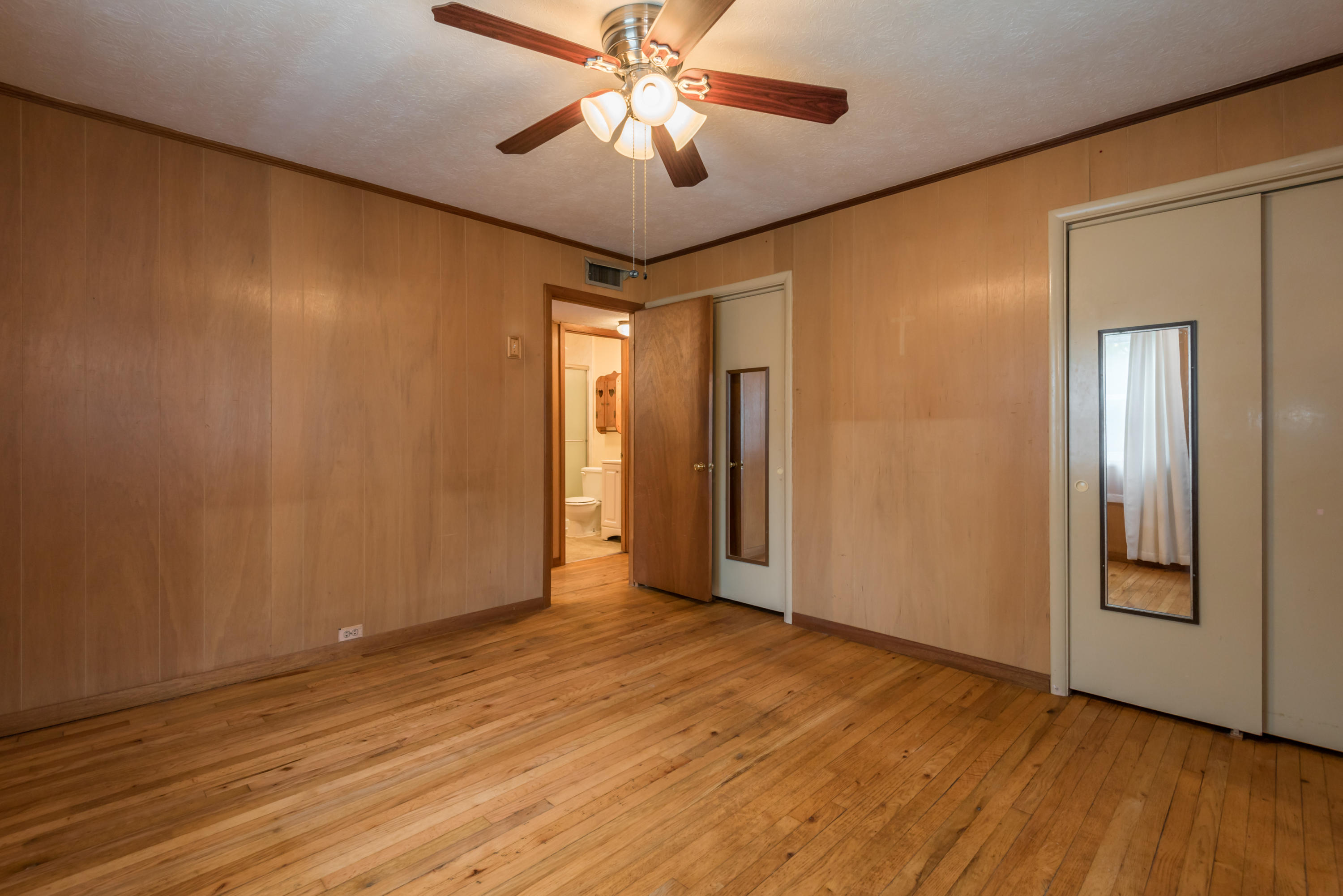 116 Delmar Circle Oak Ridge, TN 37830 - Photo 3 of 39 116DelmarCir-20