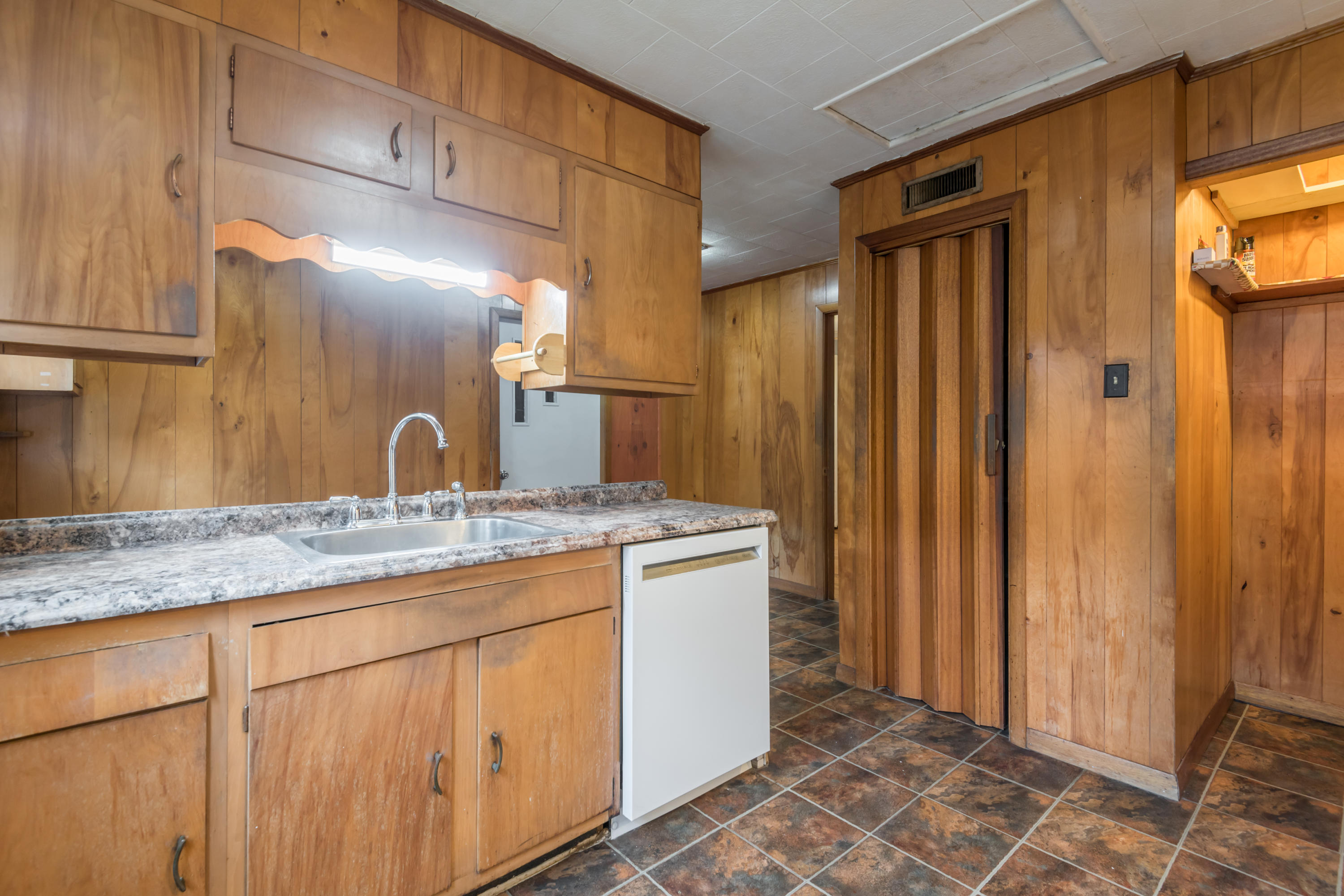 116 Delmar Circle Oak Ridge, TN 37830 - Photo 24 of 39 Kitchen