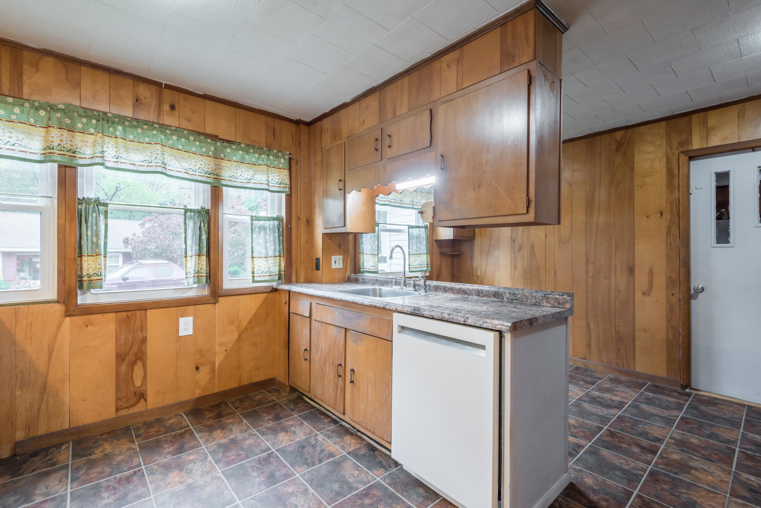 116 Delmar Circle Oak Ridge, TN 37830 - Photo 25 of 39 116DelmarCir-14
