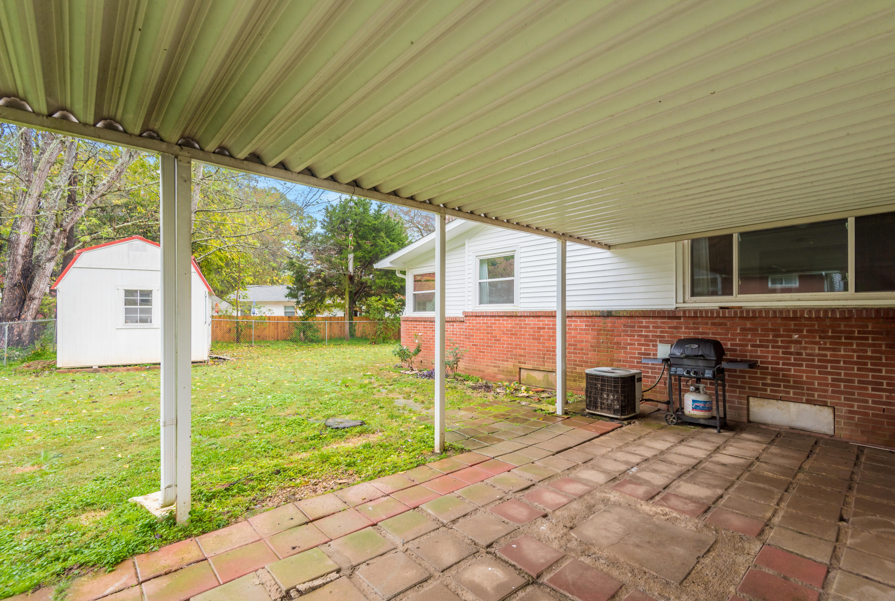 116 Delmar Circle Oak Ridge, TN 37830 - Photo 27 of 39 116DelmarCir-34