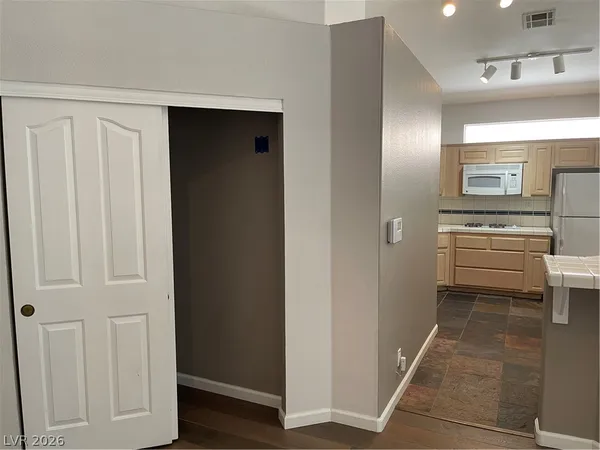 $2,265 | 135 Wildhorn Court, Henderson, NV 89074