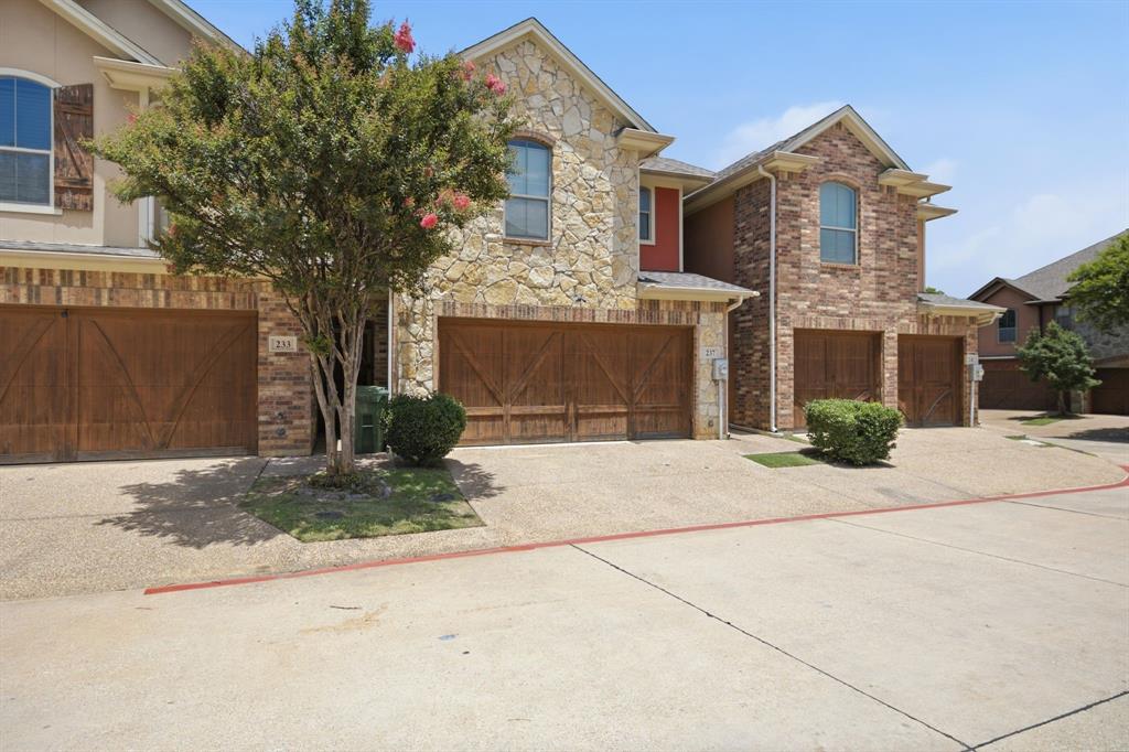 237 Corinna Court Hurst, TX 76053 - Photo 2 of 32