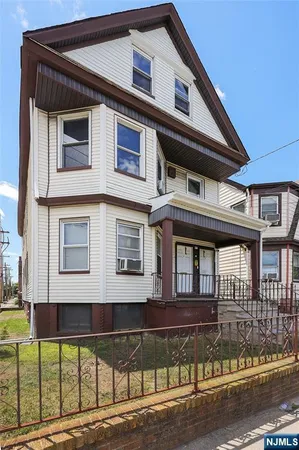 $555,000 | 114 9th Avenue, Newark, NJ 07107