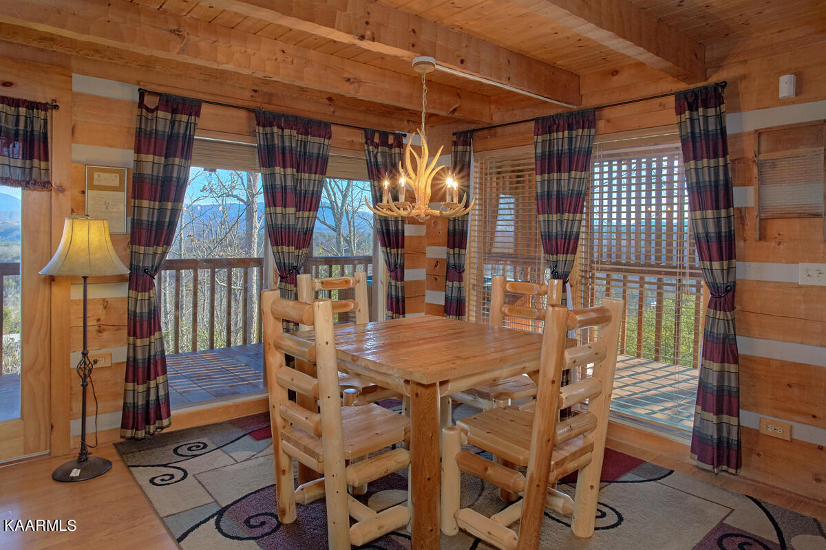 1705 Pine Grove Road Sevierville, TN 37876 - Photo 10 of 18 DINING AREA